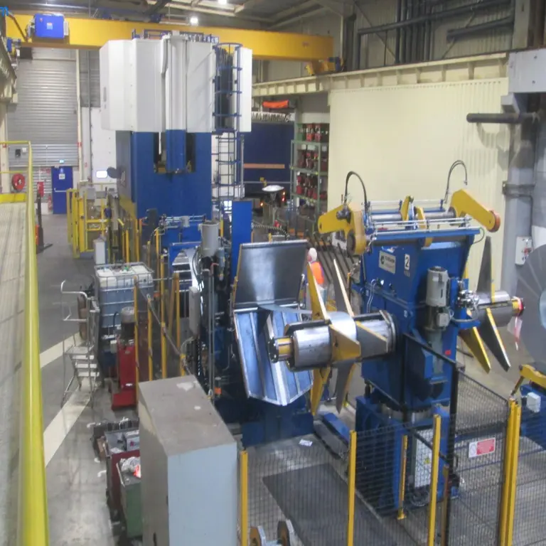 Double column hydraulic drawing press Aida DSF-M2-6300 (2)-305-150