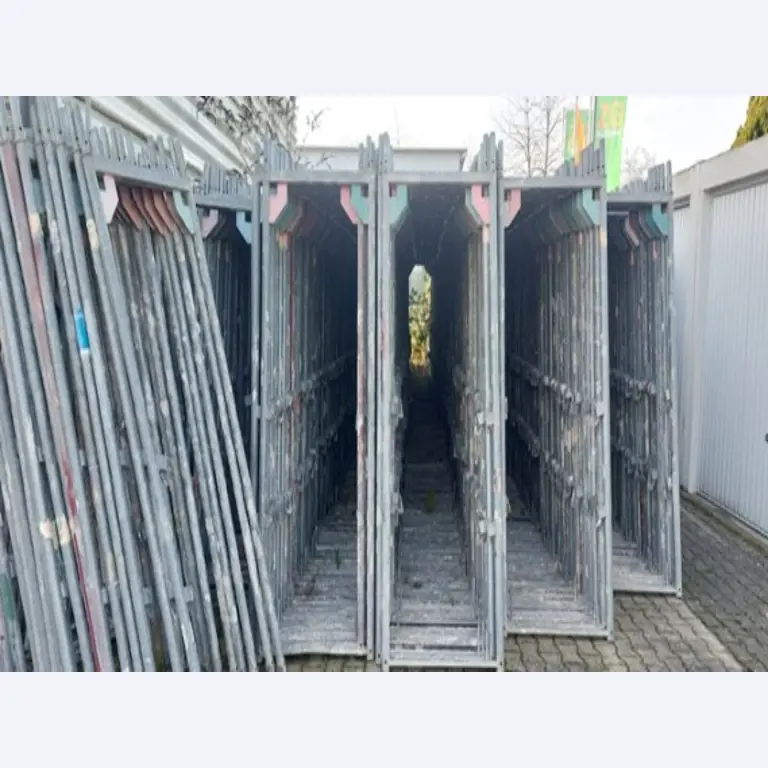 6.400 m² de elementos de andamiaje de fachada con accesorios-4