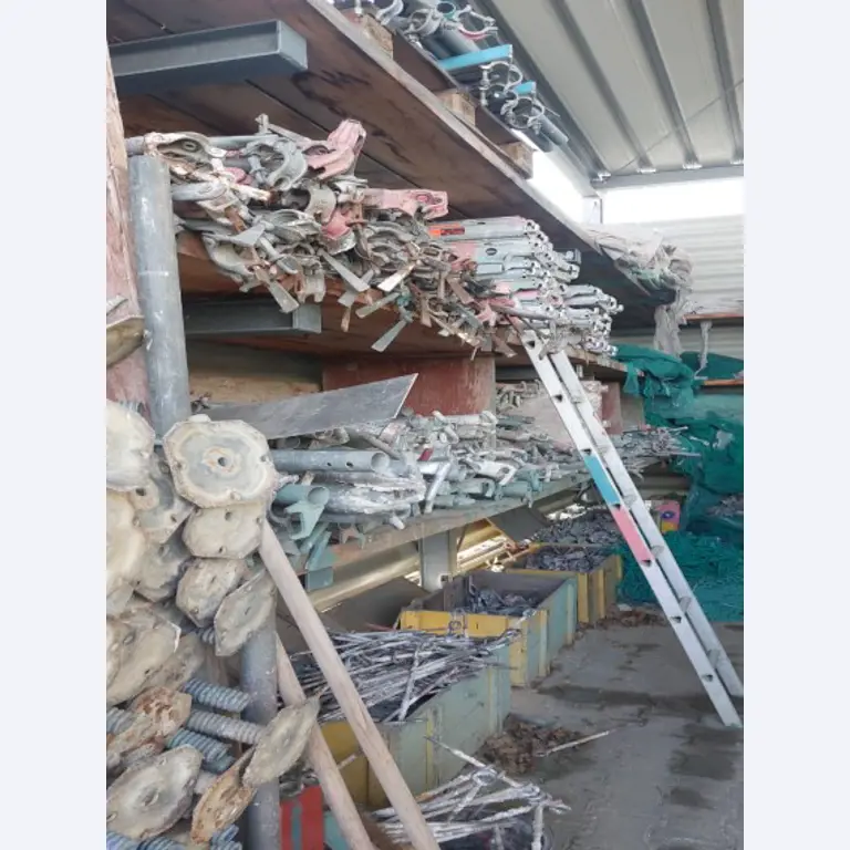 6.400 m² de elementos de andamiaje de fachada con accesorios-5