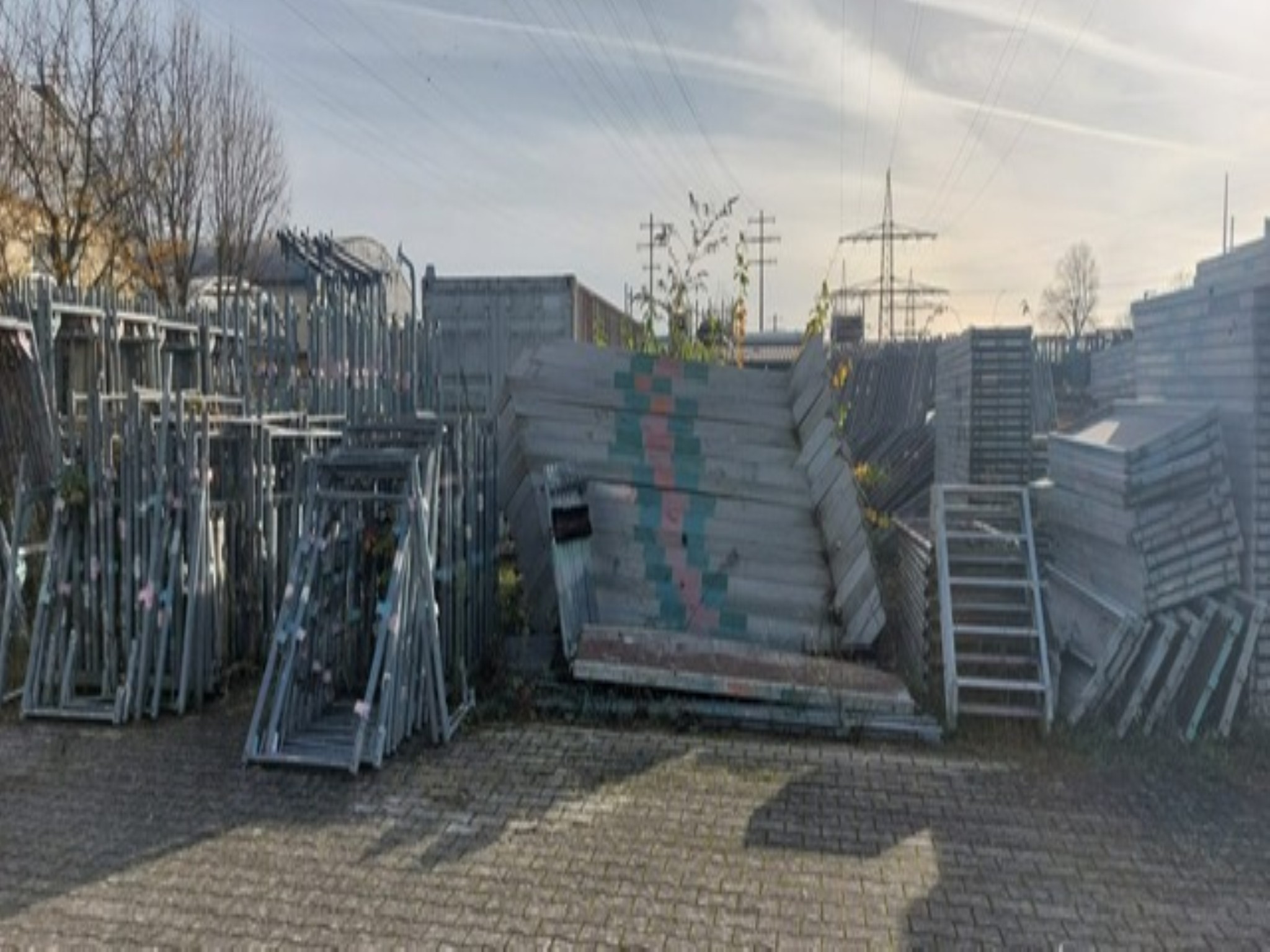 6,400 m² façade scaffolding elements with accessories-6