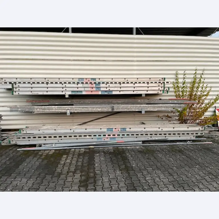 6,400 m² façade scaffolding elements with accessories-7