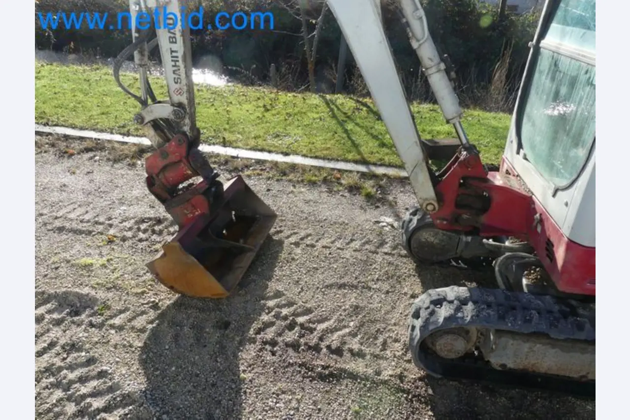 TAKEUCHI TB216 mini crawler excavator-10