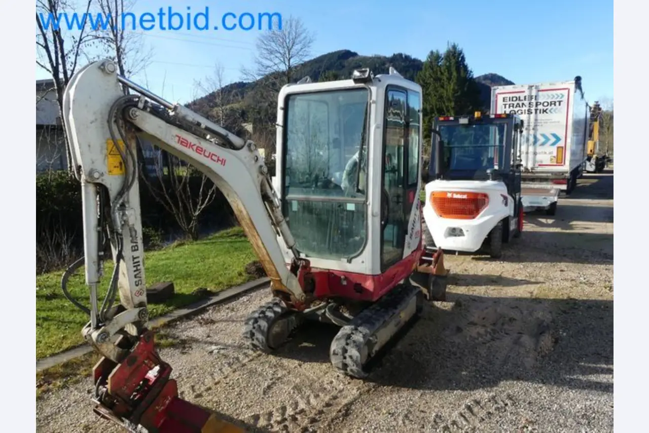TAKEUCHI TB216 mini crawler excavator-13