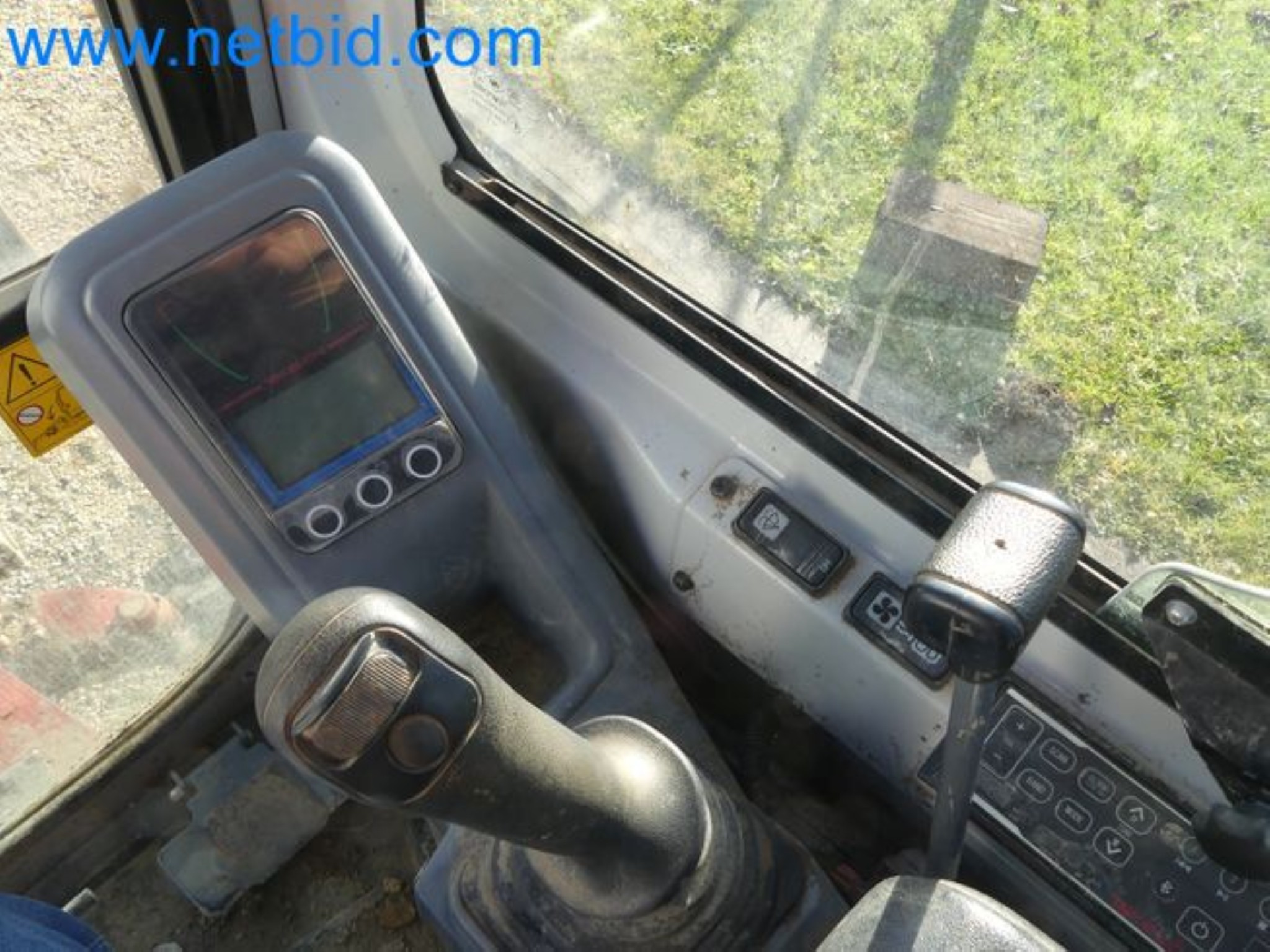 TAKEUCHI TB216 mini crawler excavator-26