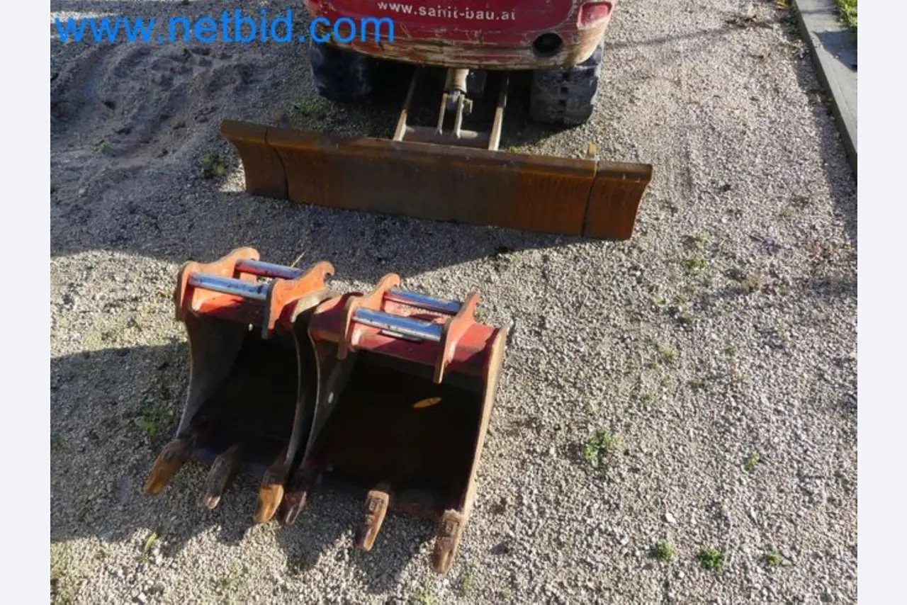 TAKEUCHI TB216 mini crawler excavator-2