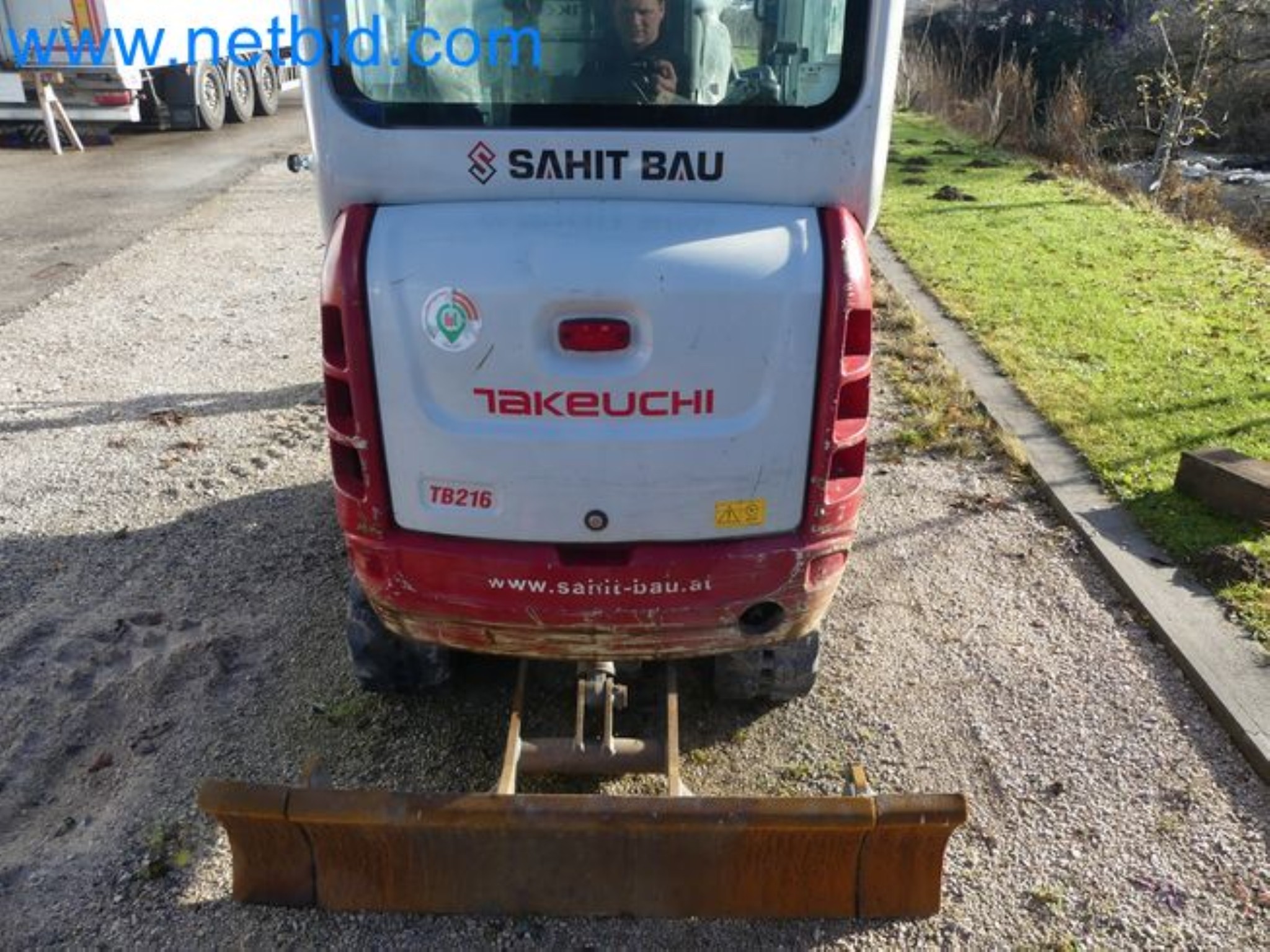 TAKEUCHI TB216 mini crawler excavator-3