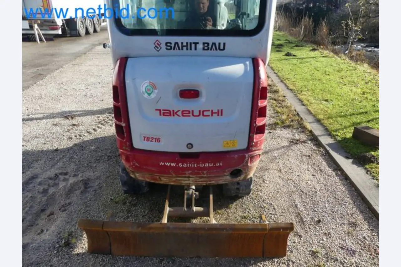 TAKEUCHI TB216 mini crawler excavator-3
