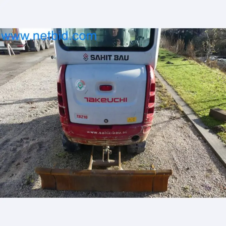 TAKEUCHI TB216 mini crawler excavator-3