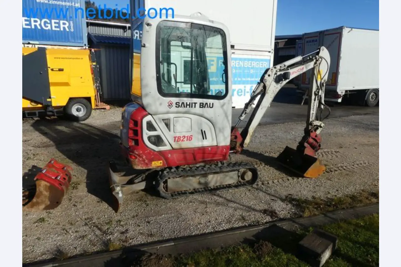 TAKEUCHI TB216 mini crawler excavator-45