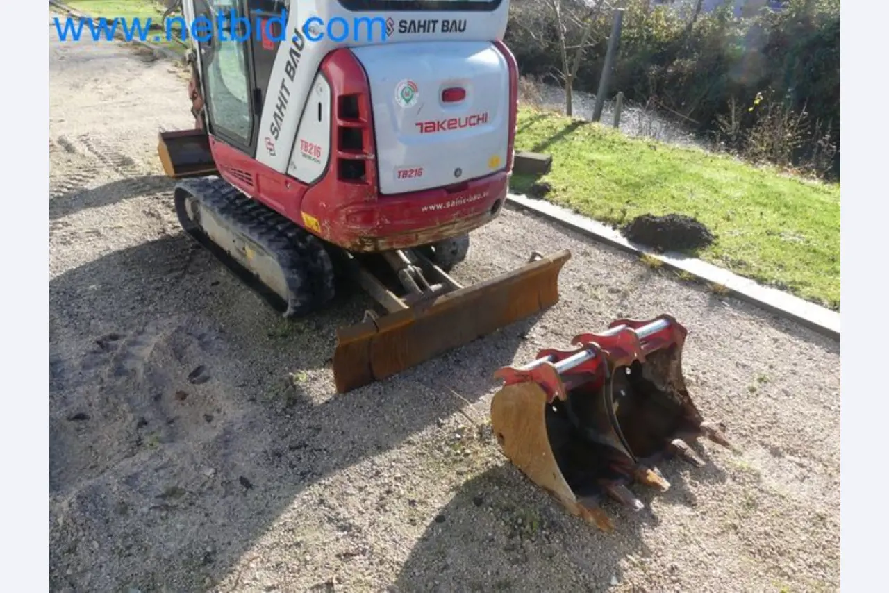 TAKEUCHI TB216 mini crawler excavator-4