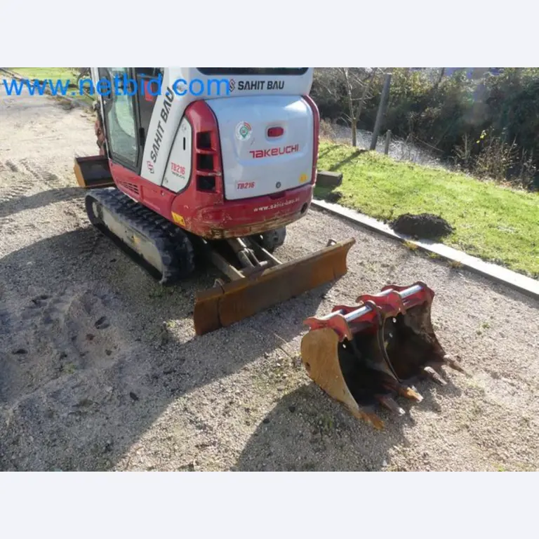 TAKEUCHI TB216 mini crawler excavator-4