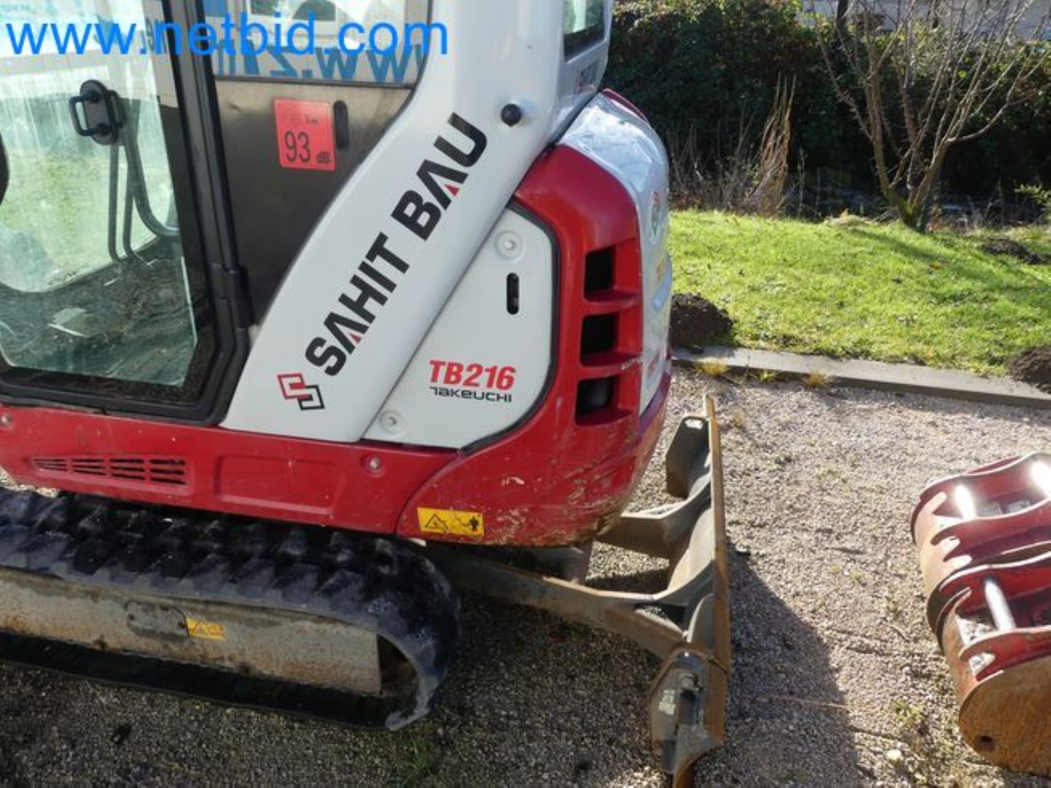 TAKEUCHI TB216 mini crawler excavator-7
