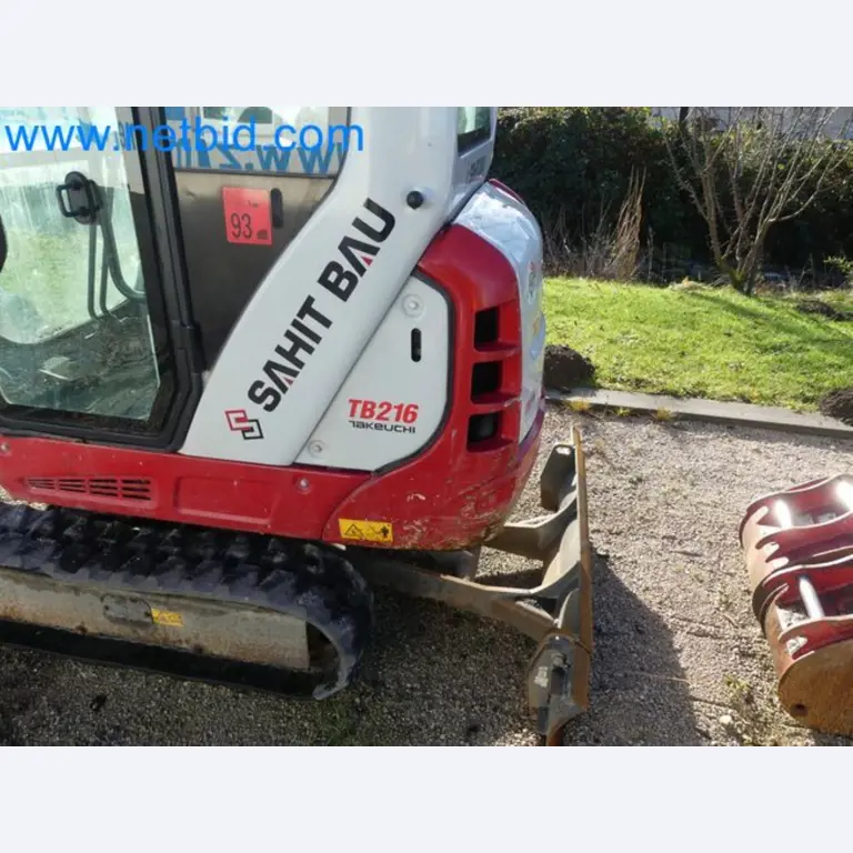TAKEUCHI TB216 mini crawler excavator-7