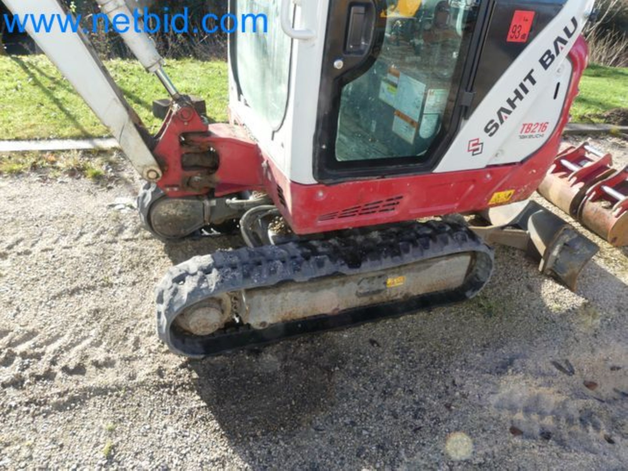 TAKEUCHI TB216 mini crawler excavator-9