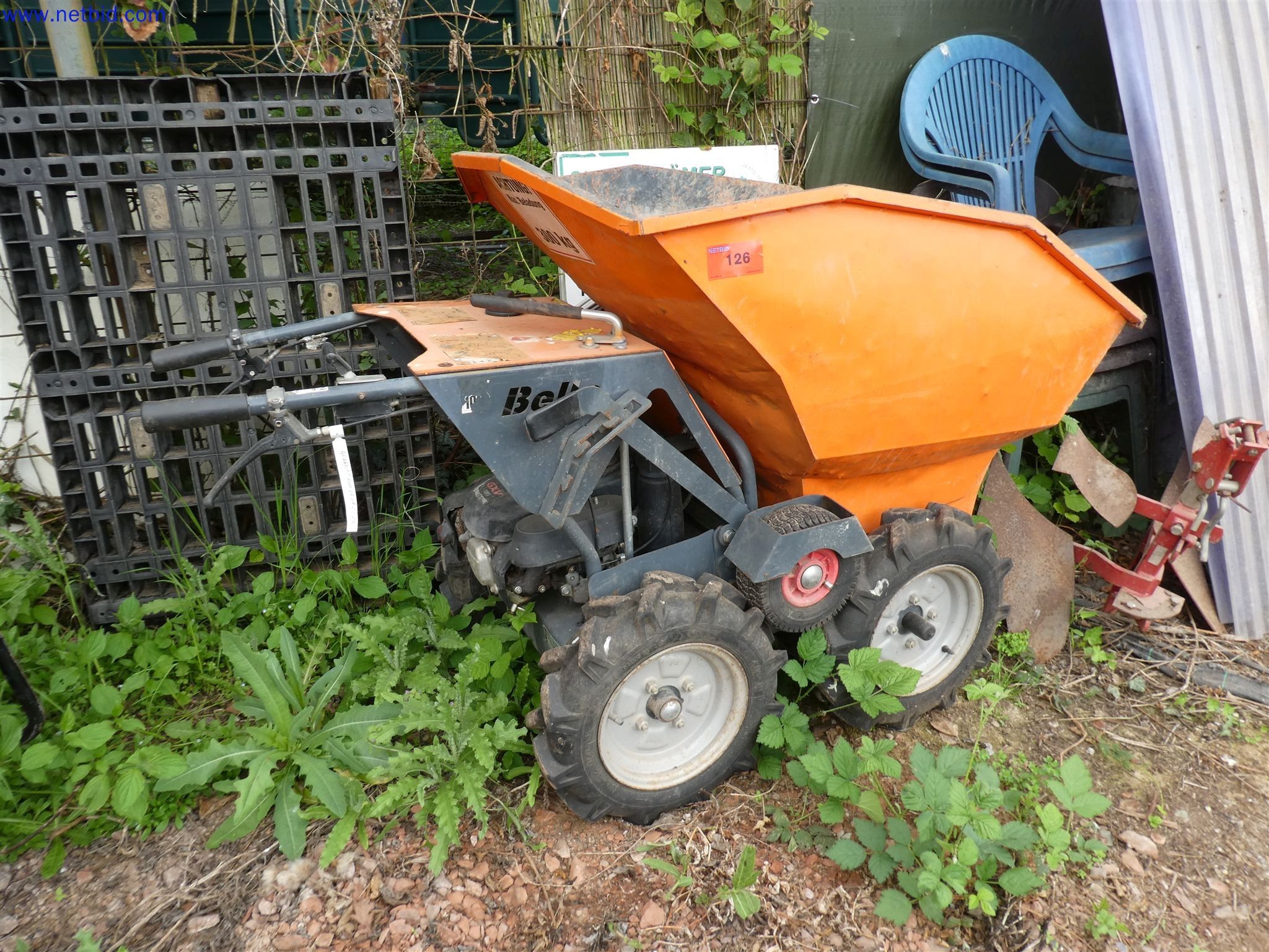 Machines de jardinage, pelles, véhicules de chantier & machines forestières-1