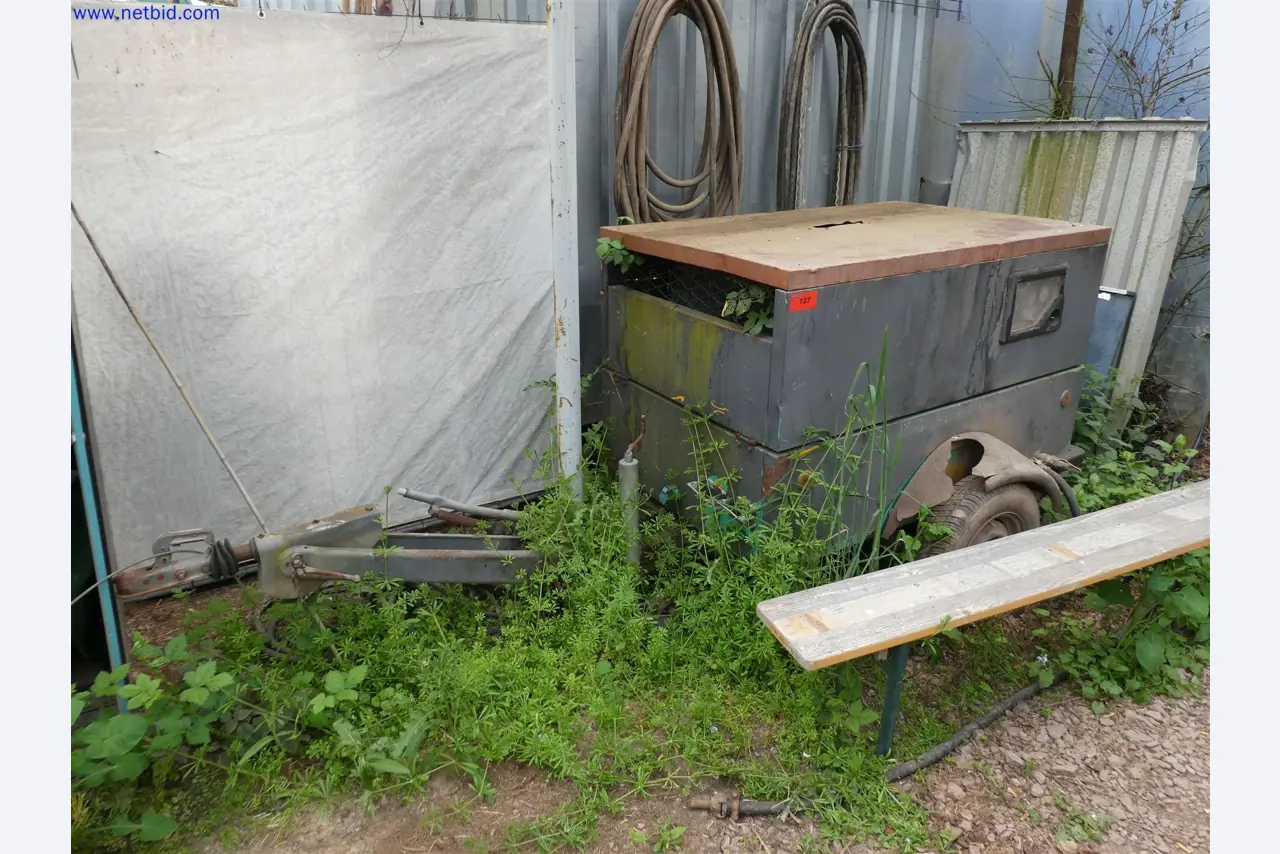 Machines de jardinage, pelles, véhicules de chantier & machines forestières-1