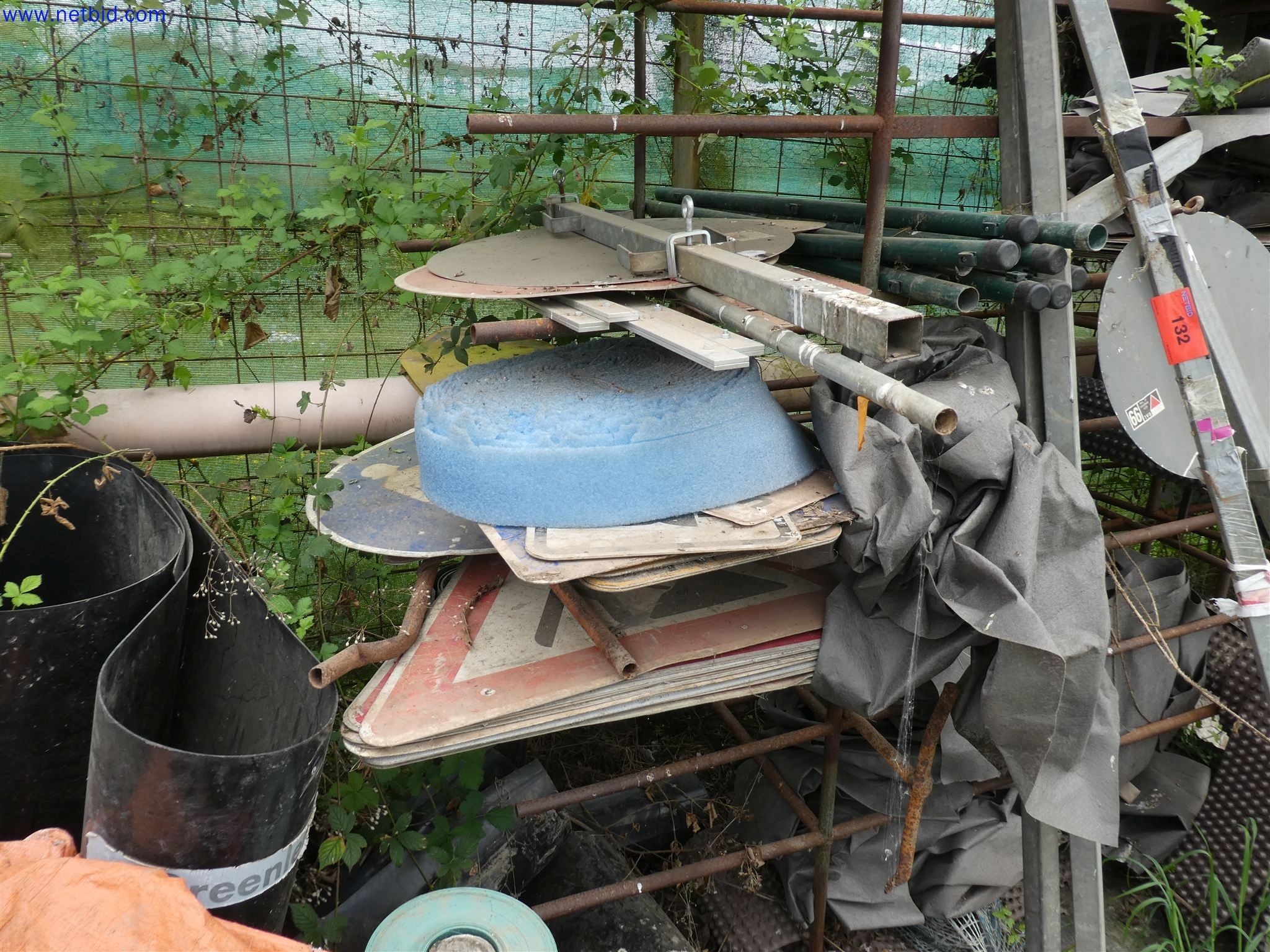Machines de jardinage, pelles, véhicules de chantier & machines forestières-1
