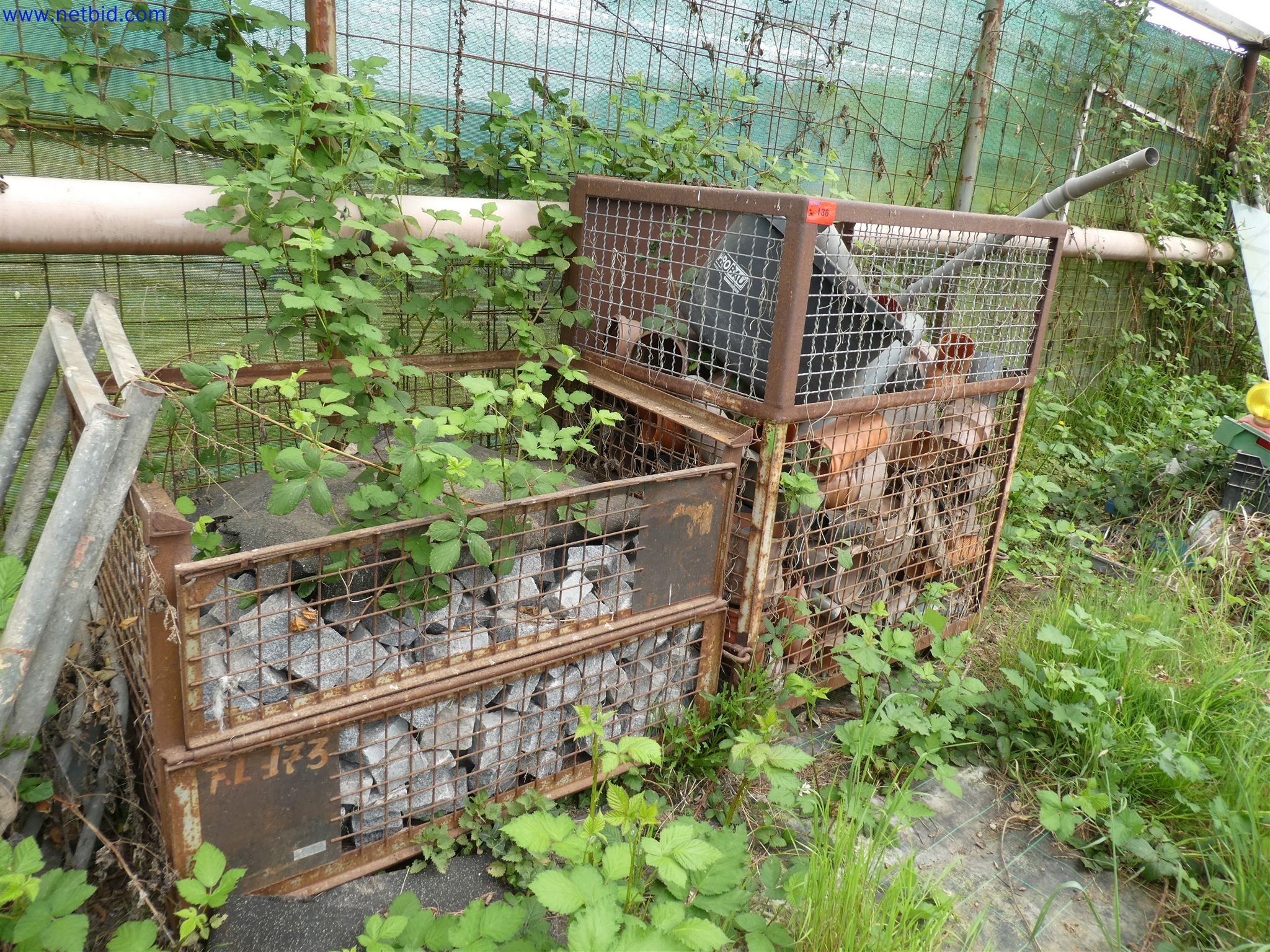 Machines de jardinage, pelles, véhicules de chantier & machines forestières-1