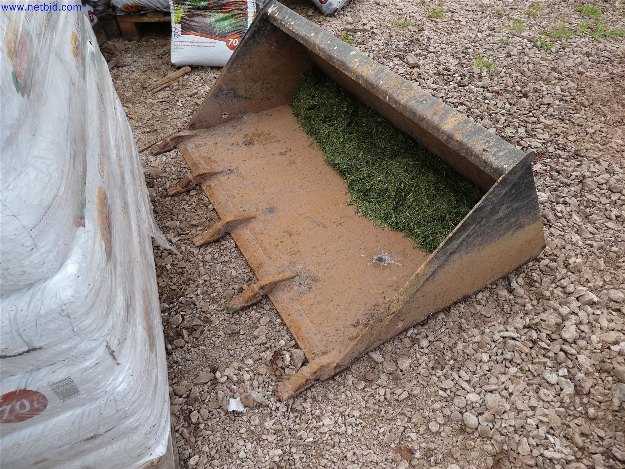 Machines de jardinage, pelles, véhicules de chantier & machines forestières-9
