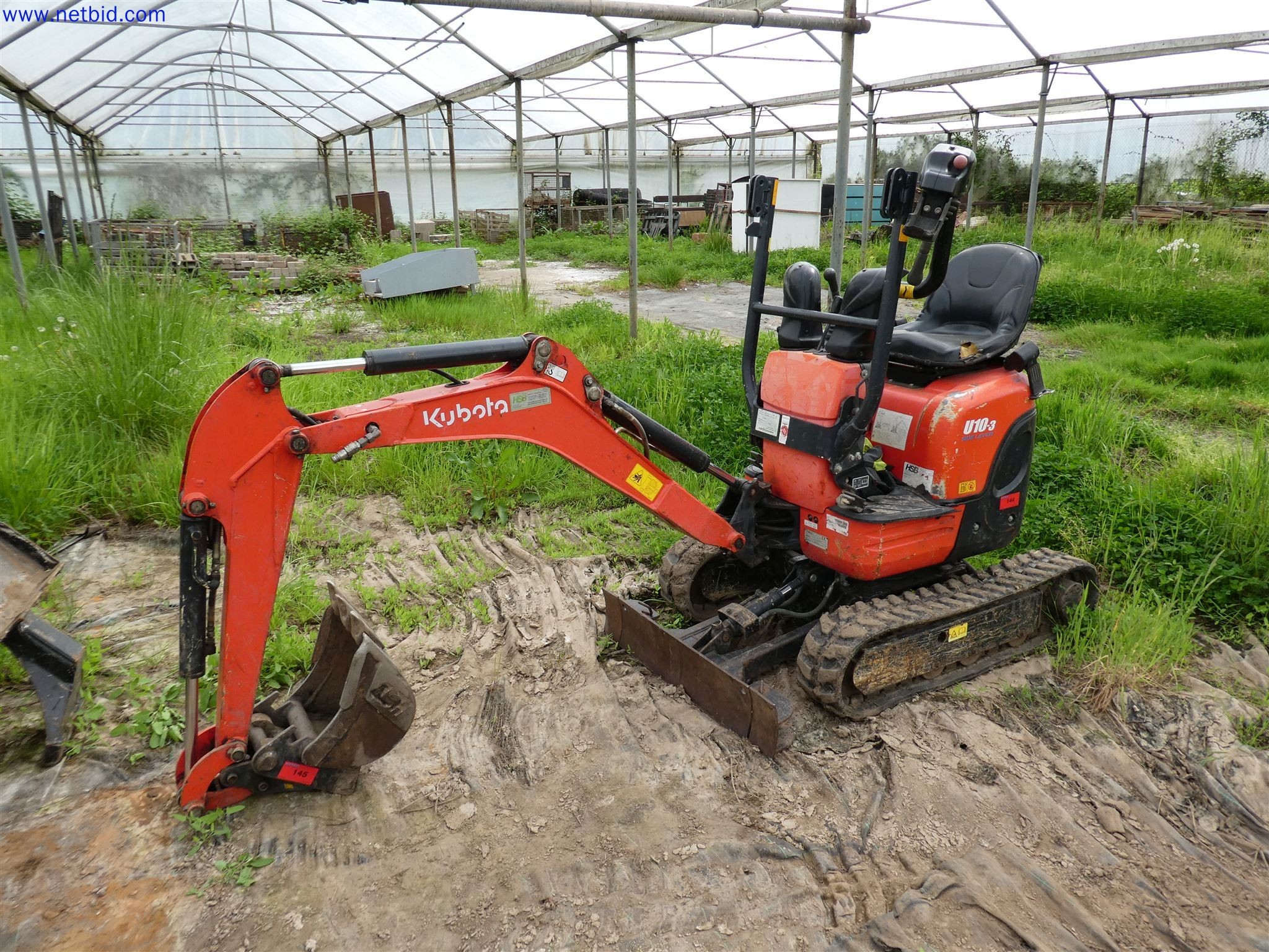 Machines de jardinage, pelles, véhicules de chantier & machines forestières-1