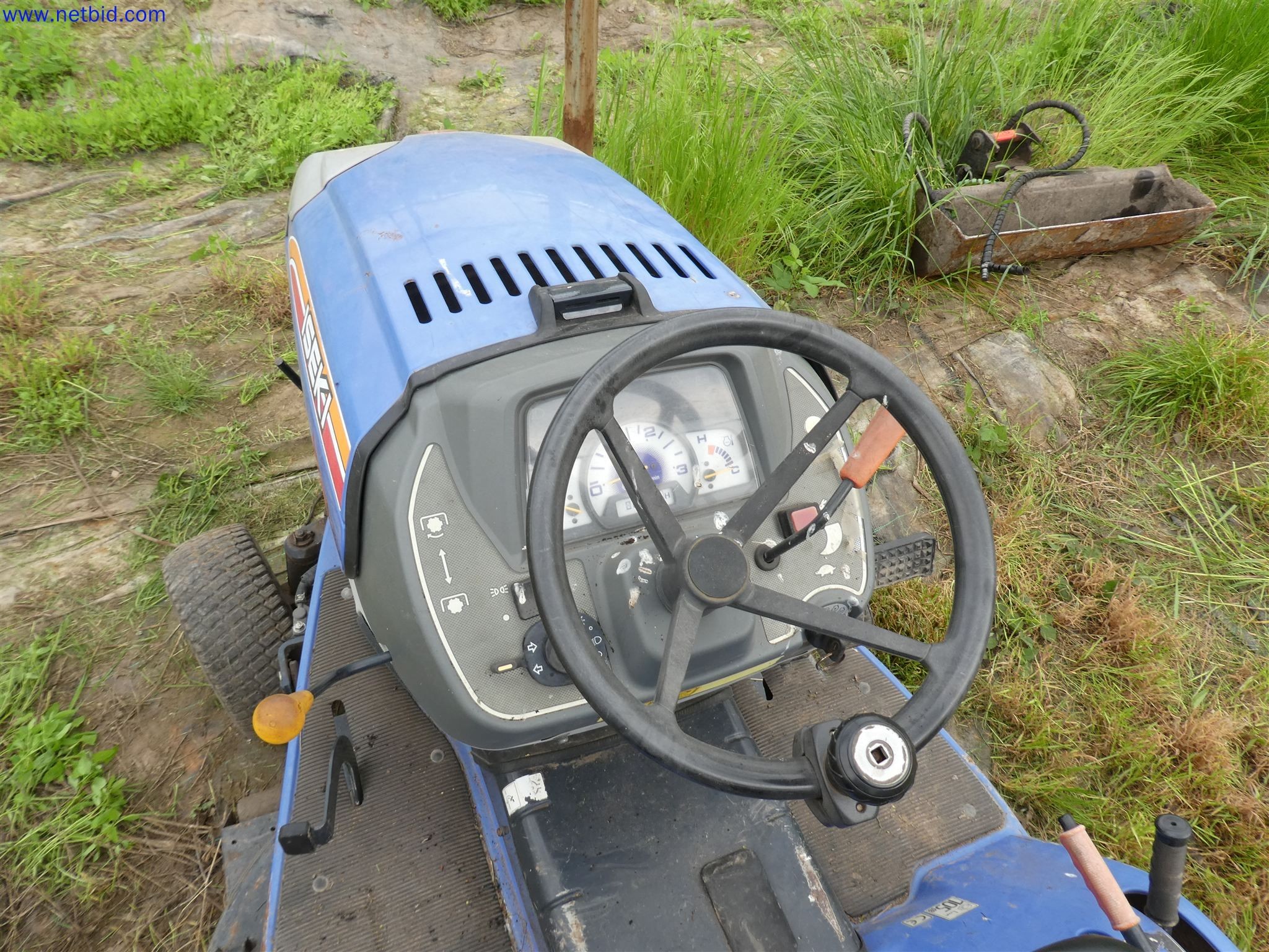 Machines de jardinage, pelles, véhicules de chantier & machines forestières-9