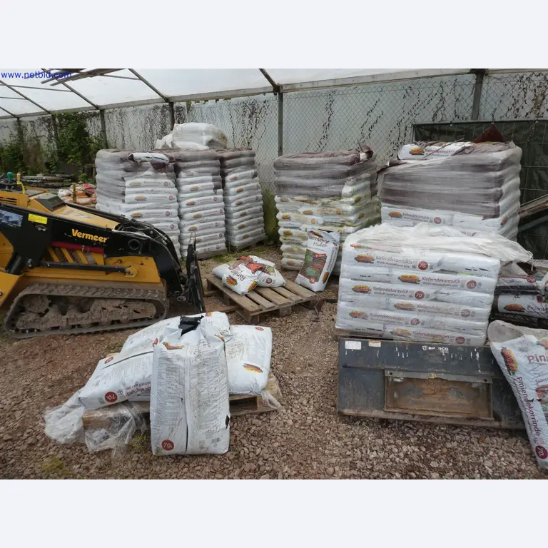 Machines de jardinage, pelles, véhicules de chantier & machines forestières-9