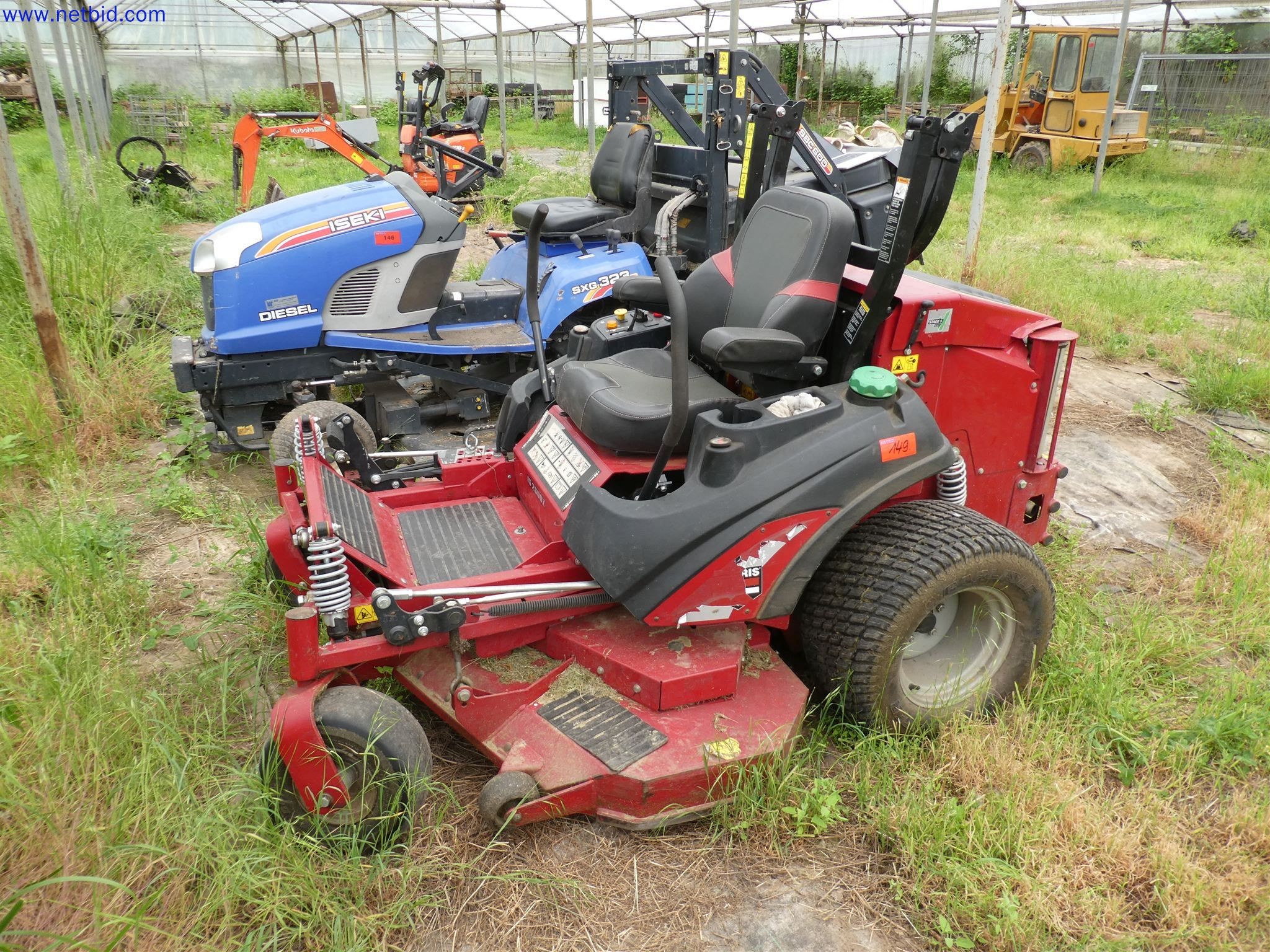 Machines de jardinage, pelles, véhicules de chantier & machines forestières-1