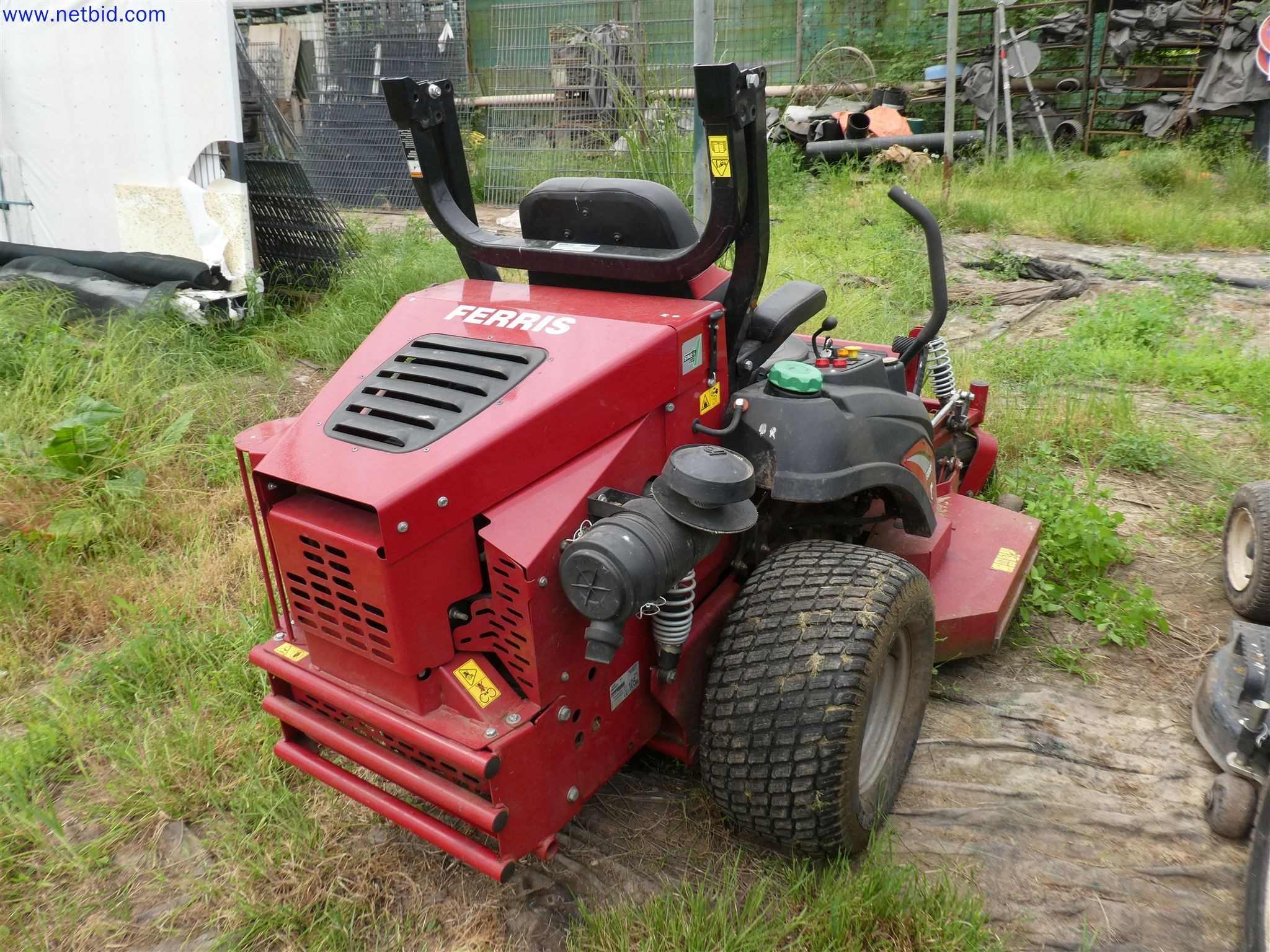 Machines de jardinage, pelles, véhicules de chantier & machines forestières-3