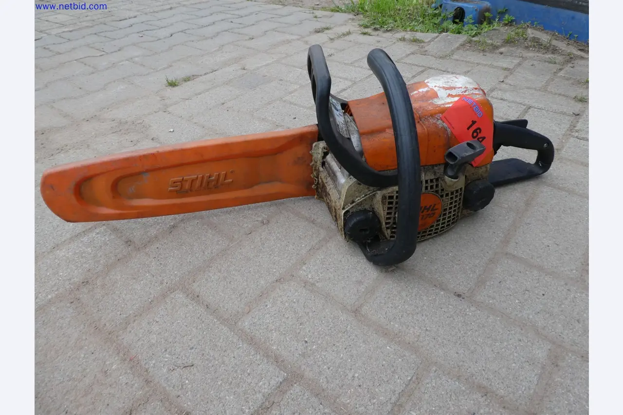 Machines de jardinage, pelles, véhicules de chantier & machines forestières-1