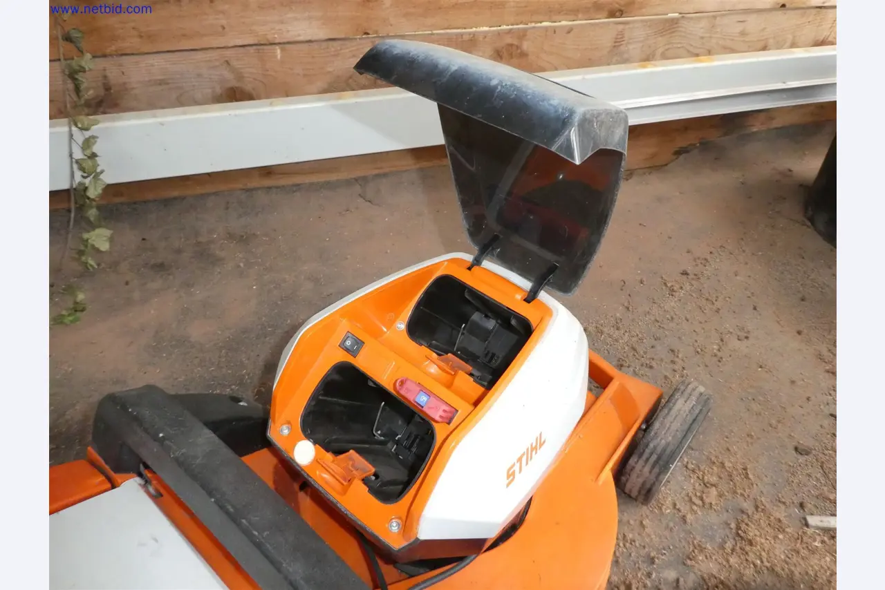 Machines de jardinage, pelles, véhicules de chantier & machines forestières-3