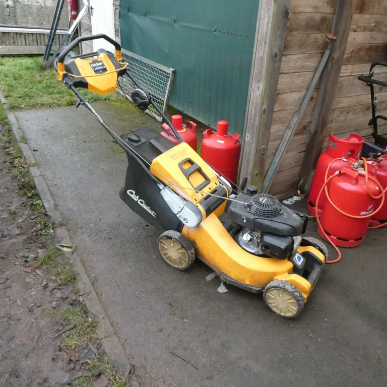 Kosiarka spalinowa Cub Cadet XM2 DR46S
