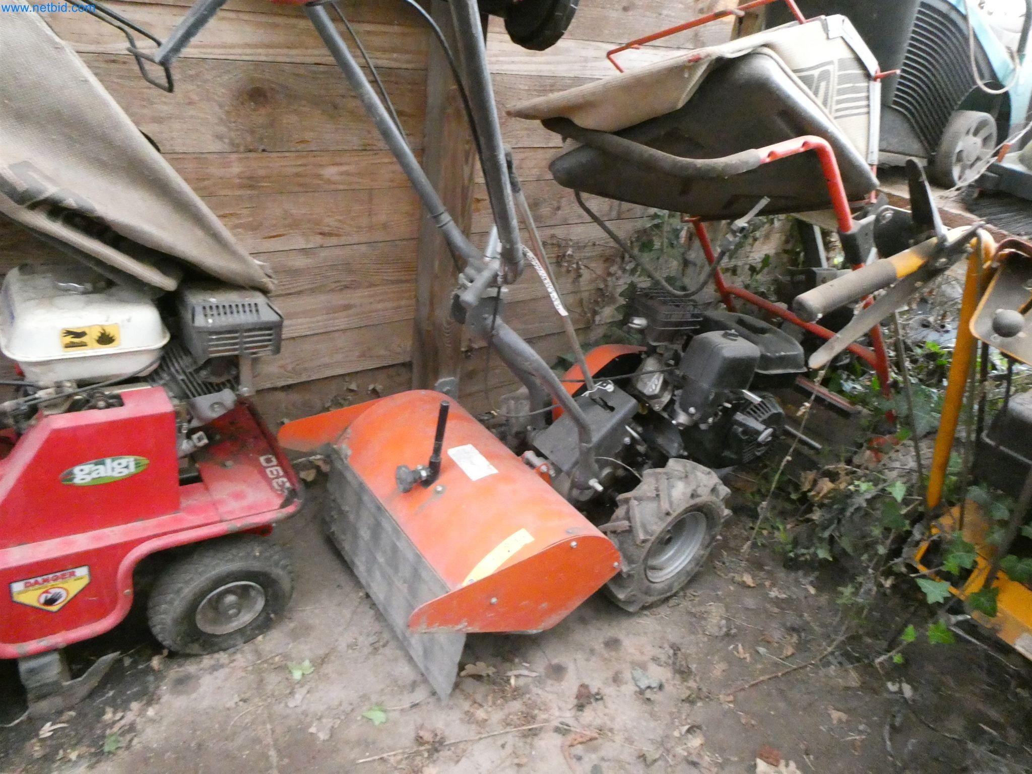 Zahradnické stroje, bagry, stavební vozidla a lesnické stroje-2