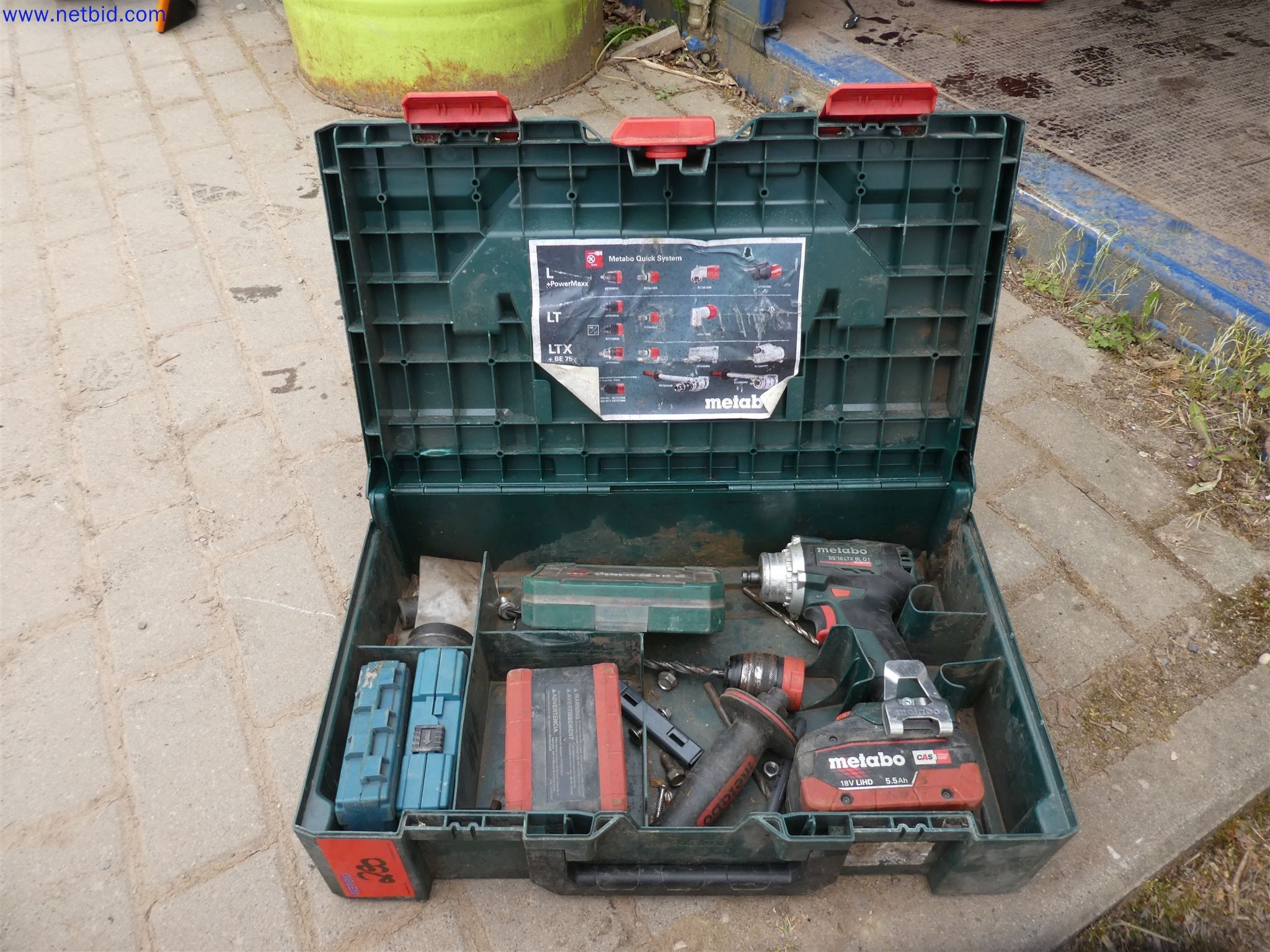 Machines de jardinage, pelles, véhicules de chantier & machines forestières-1