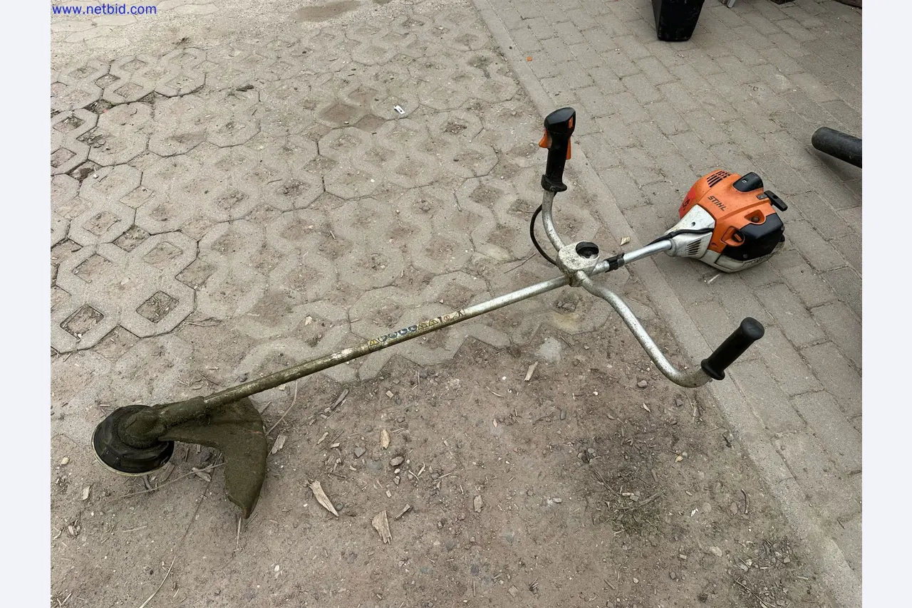 Zahradnické stroje, bagry, stavební vozidla a lesnické stroje-1