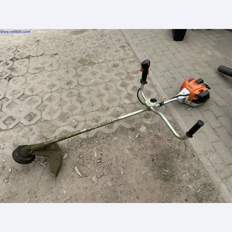 Zahradnické stroje, bagry, stavební vozidla a lesnické stroje-1