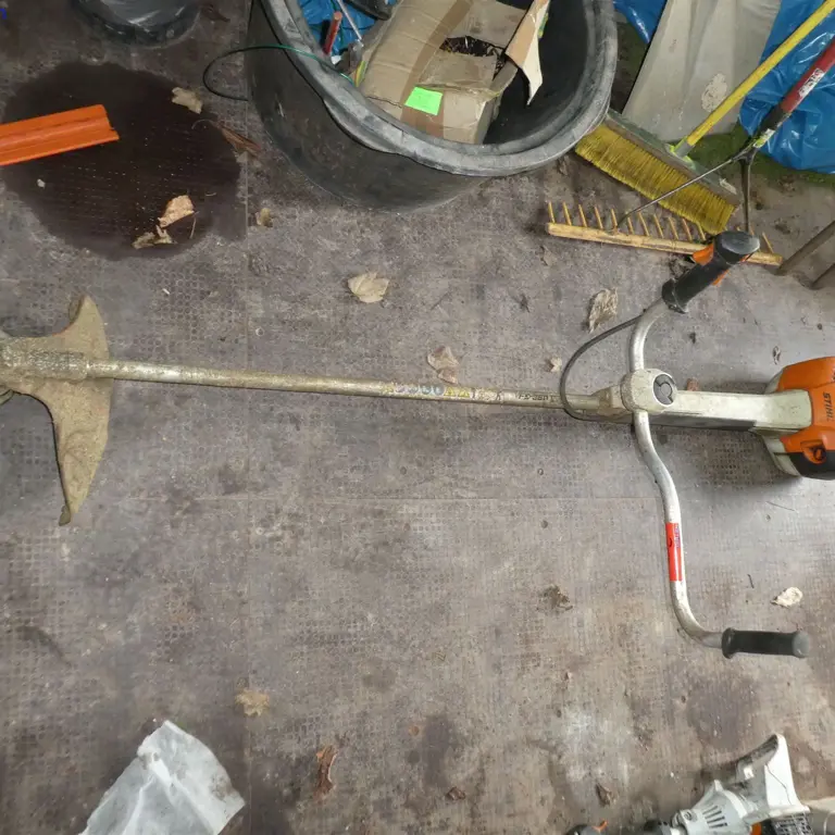 Débroussailleuse à moteur Stihl FS 360 C-M