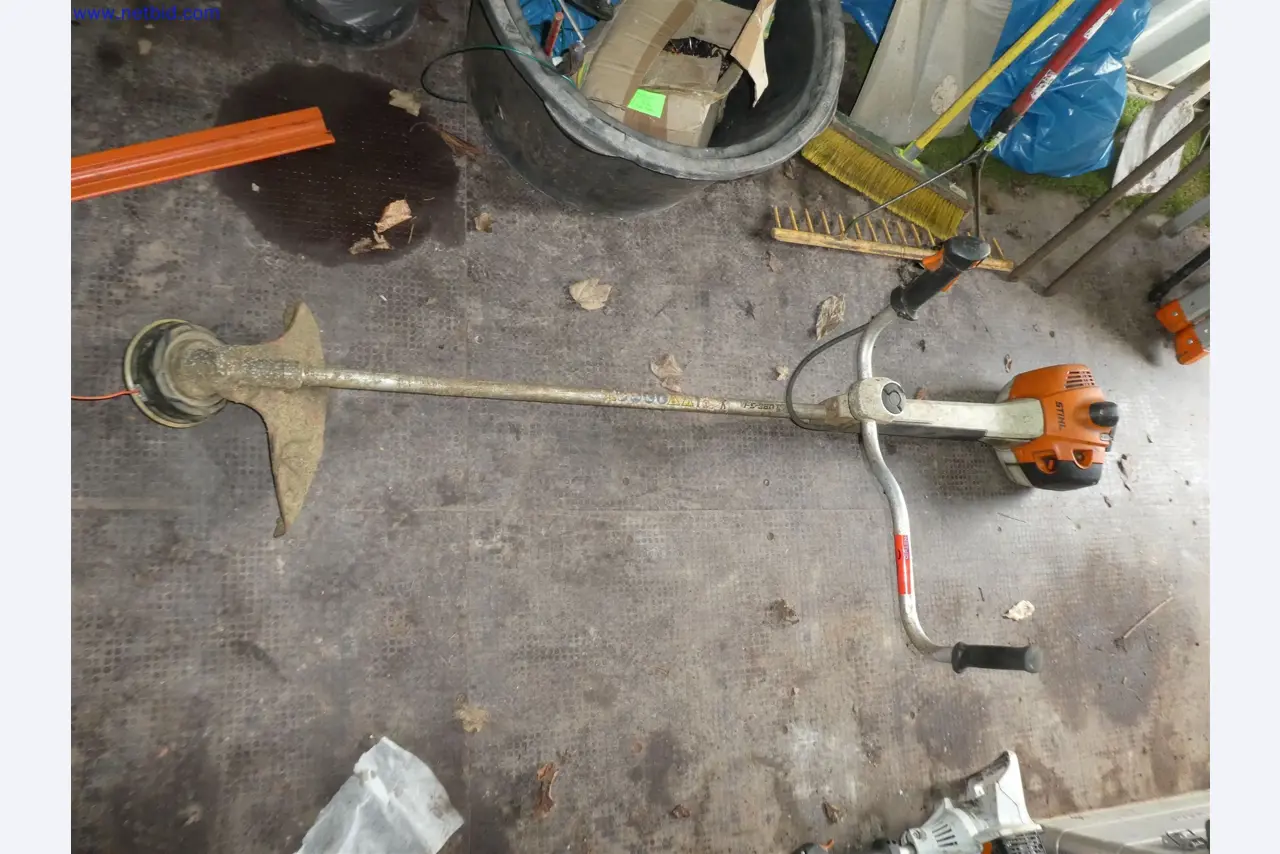 Zahradnické stroje, bagry, stavební vozidla a lesnické stroje-1