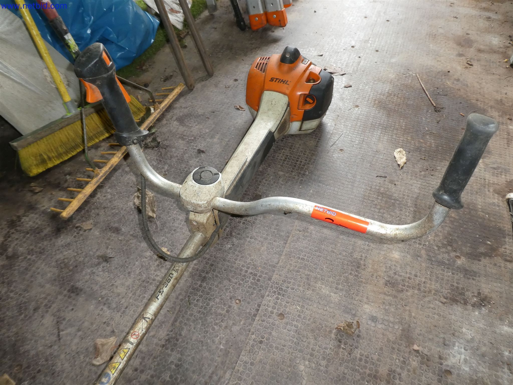 Machines de jardinage, pelles, véhicules de chantier & machines forestières-2