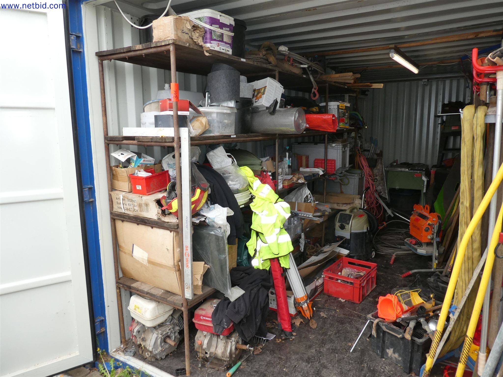 Machines de jardinage, pelles, véhicules de chantier & machines forestières-1