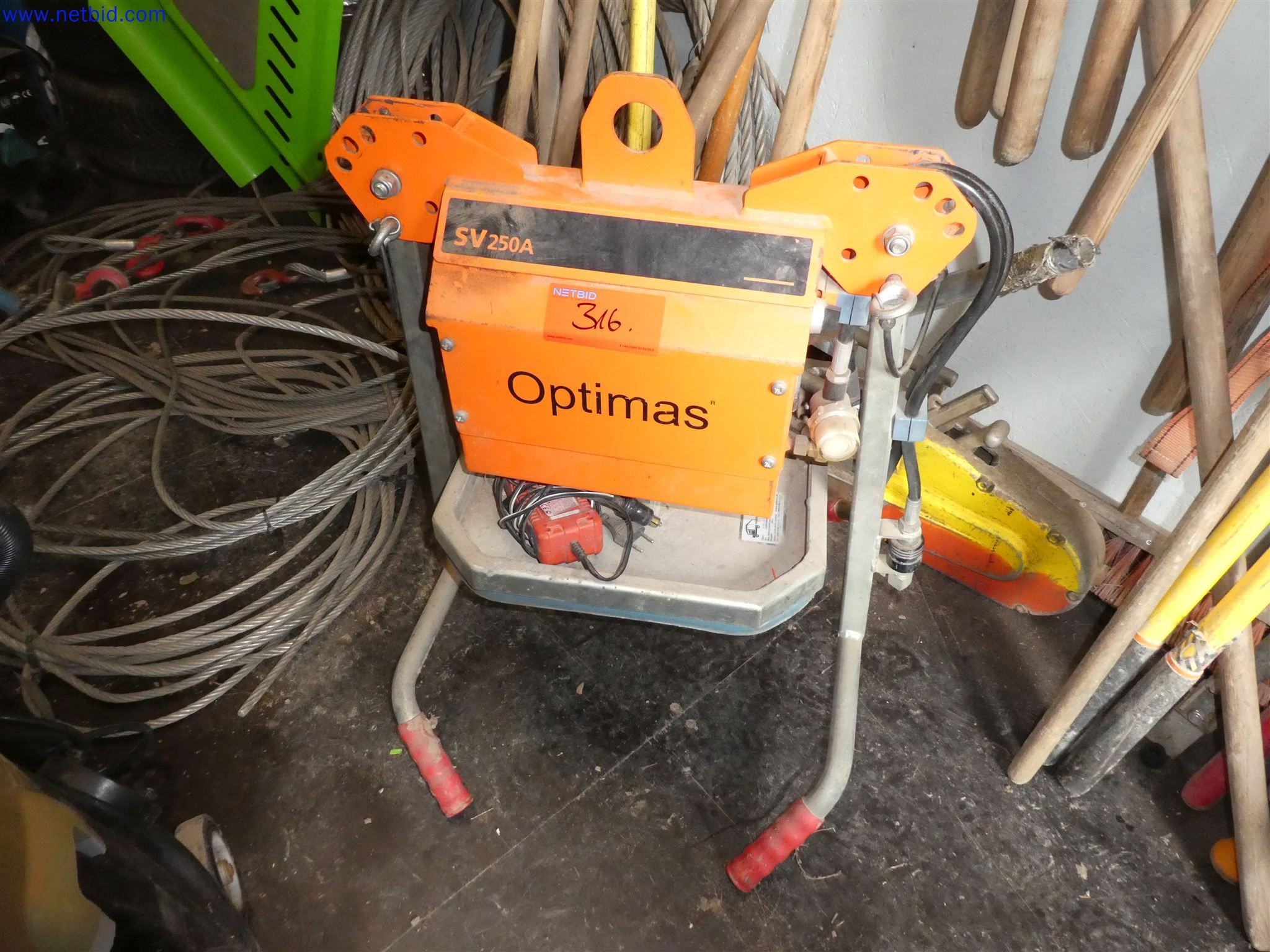 Machines de jardinage, pelles, véhicules de chantier & machines forestières-1