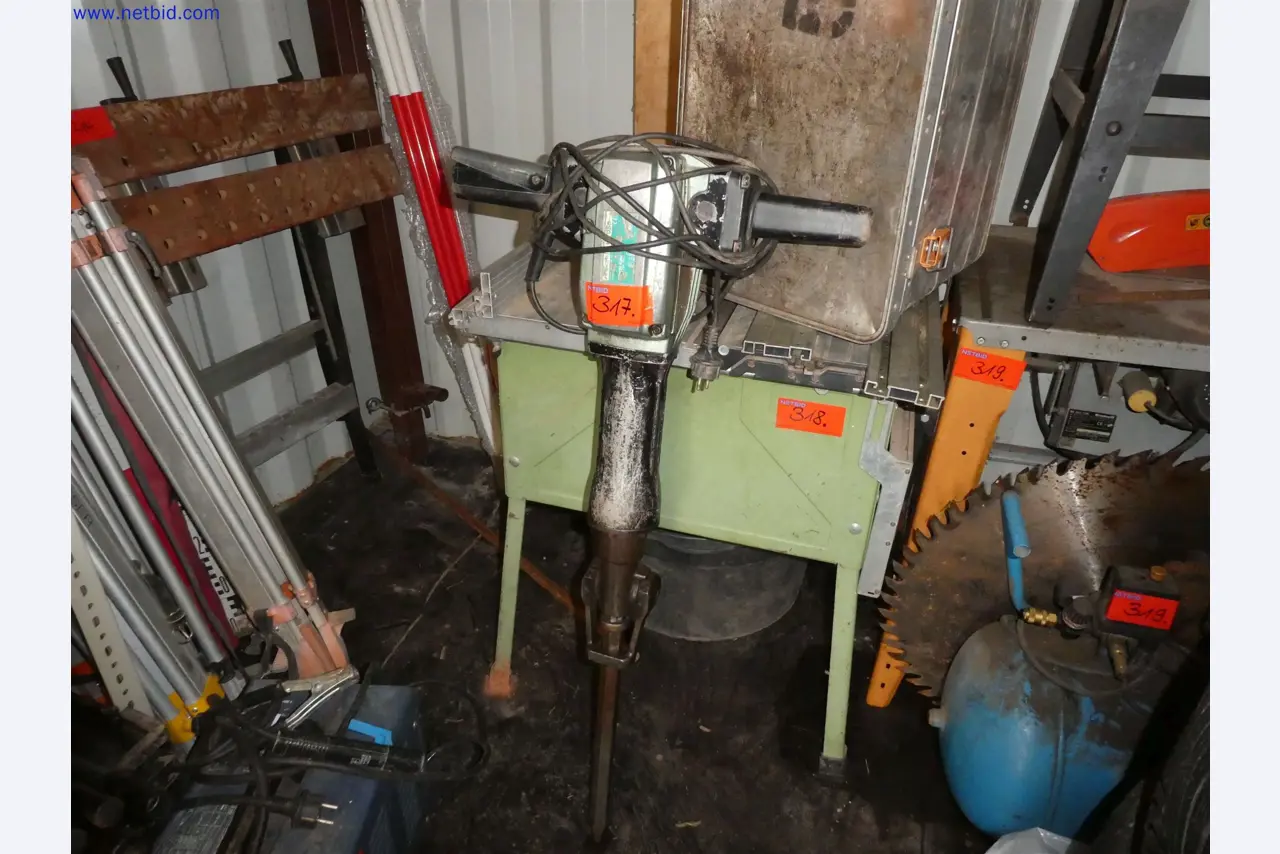 Machines de jardinage, pelles, véhicules de chantier & machines forestières-1