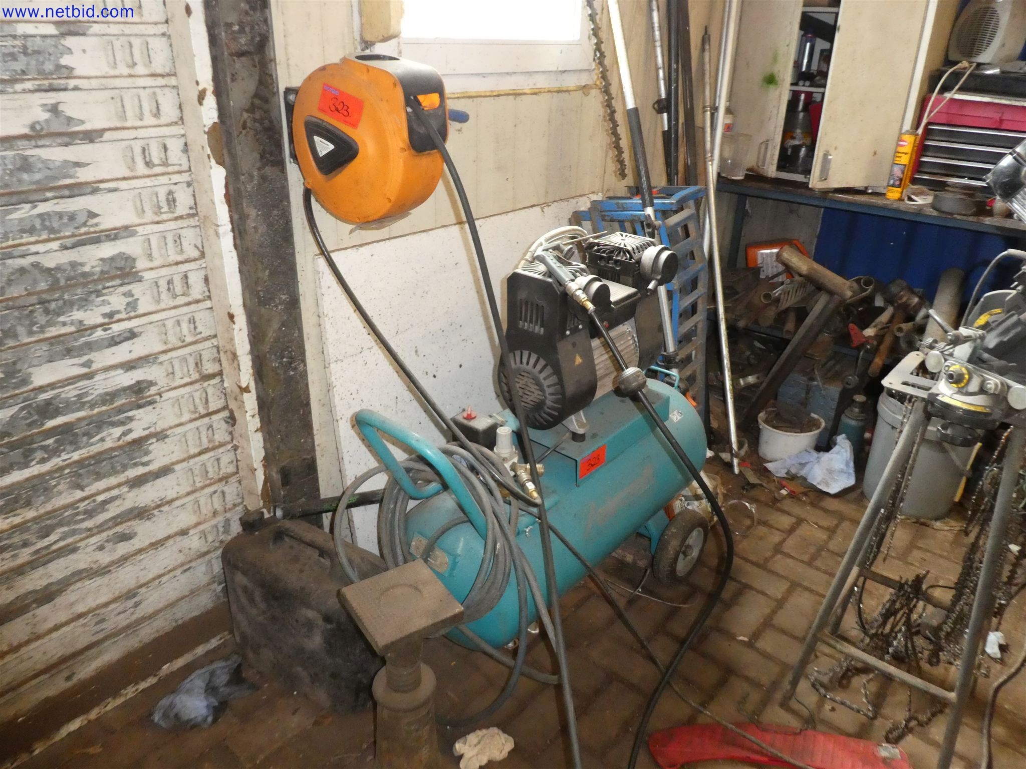 Machines de jardinage, pelles, véhicules de chantier & machines forestières-1