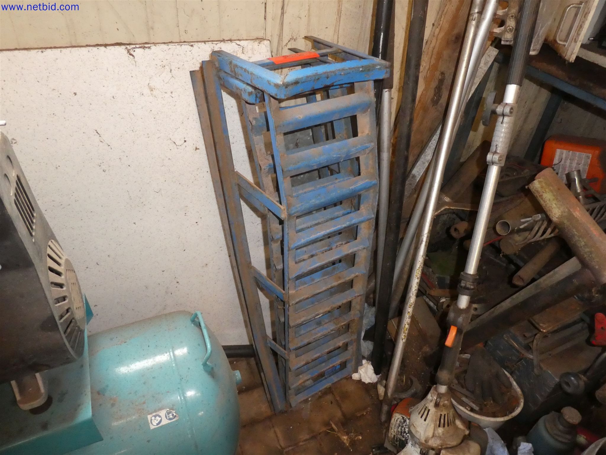 Machines de jardinage, pelles, véhicules de chantier & machines forestières-1