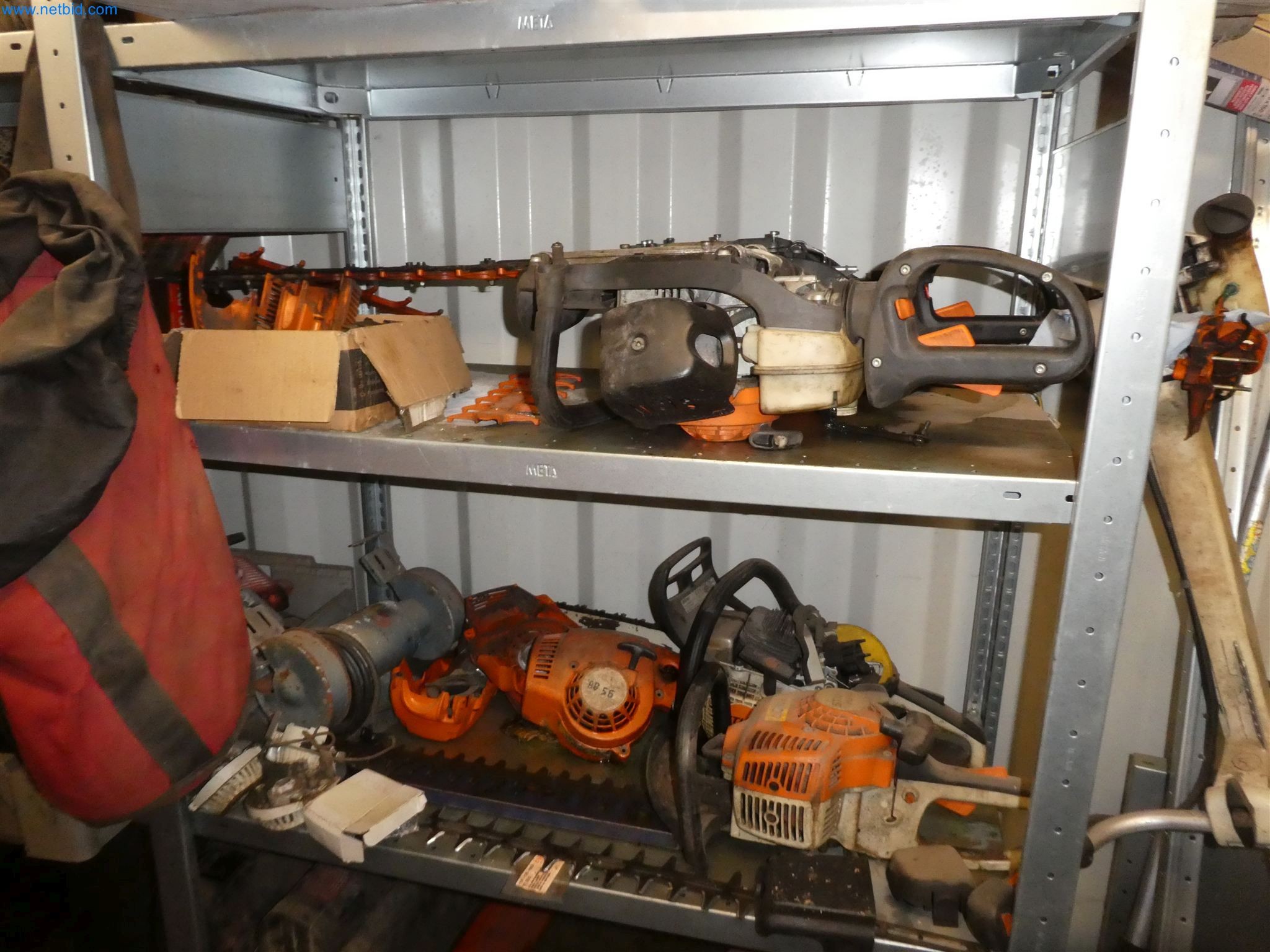 Machines de jardinage, pelles, véhicules de chantier & machines forestières-1
