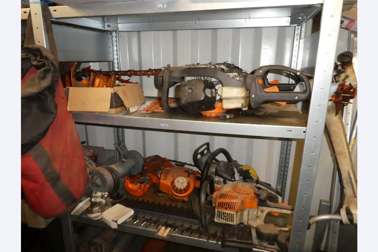 Machines de jardinage, pelles, véhicules de chantier & machines forestières-1