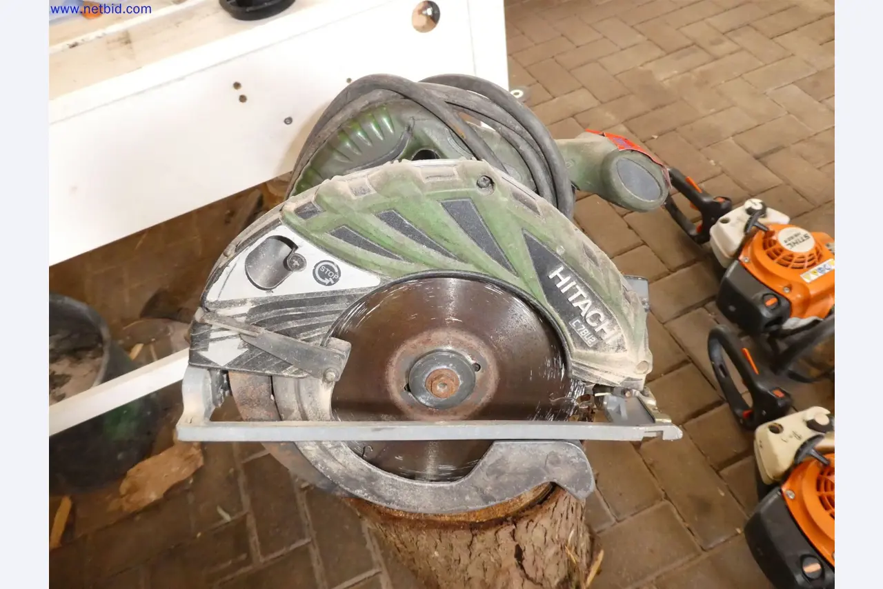 Machines de jardinage, pelles, véhicules de chantier & machines forestières-1