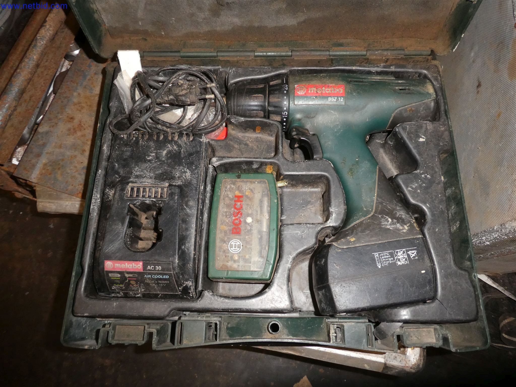 Machines de jardinage, pelles, véhicules de chantier & machines forestières-11