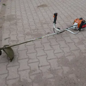 Débroussailleuse à moteur Stihl FS 240 C