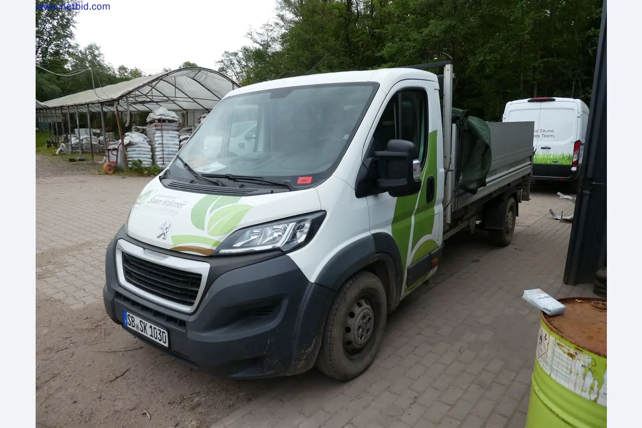 Machines de jardinage, pelles, véhicules de chantier & machines forestières-1