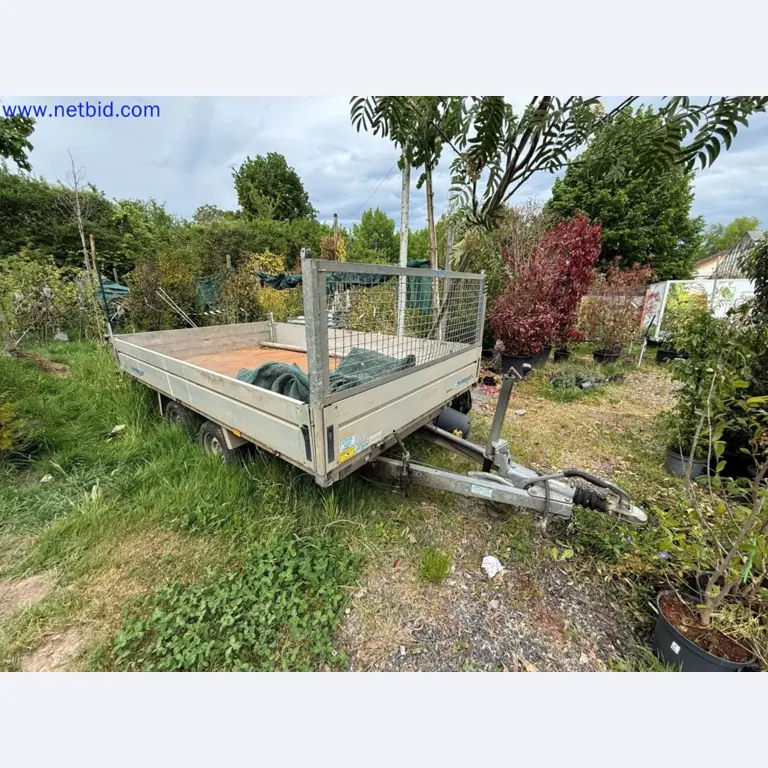 Machines de jardinage, pelles, véhicules de chantier & machines forestières-1